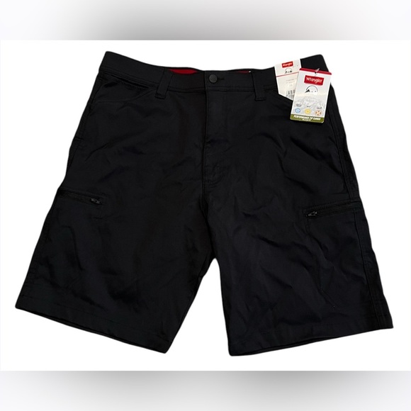 NWT Wrangler Performance Elastic Waist Cargo Shorts Mens 36 Black - Picture 1 of 13